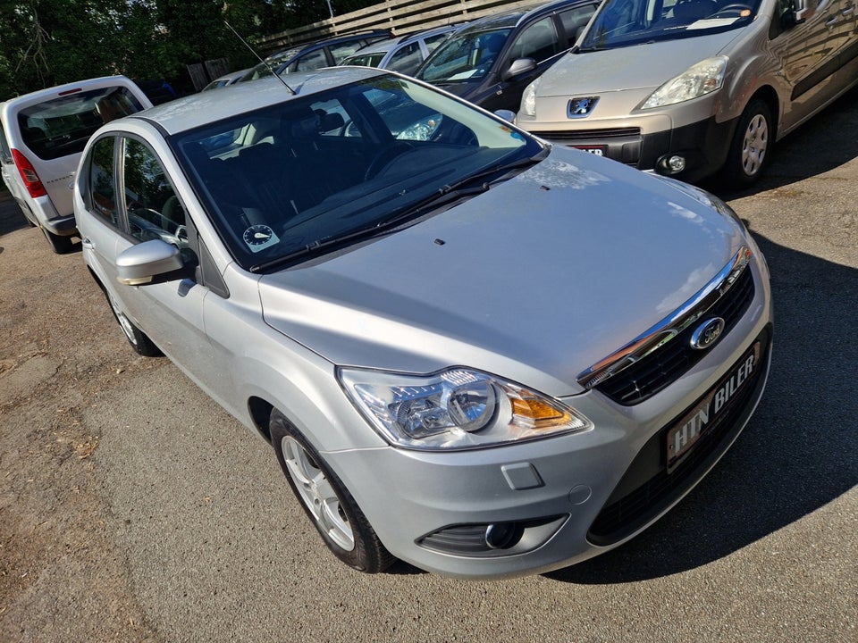 Ford Focus 1,6 Titanium 5d