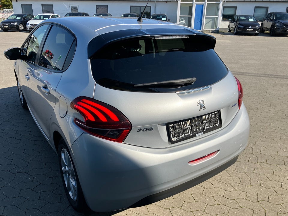 Peugeot 208 1,6 BlueHDi 100 Allure 5d