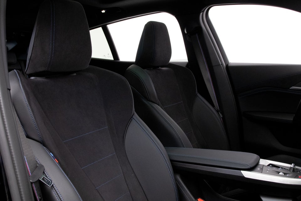 BMW iX2 eDrive20 Fully Charged M-Sport 5d