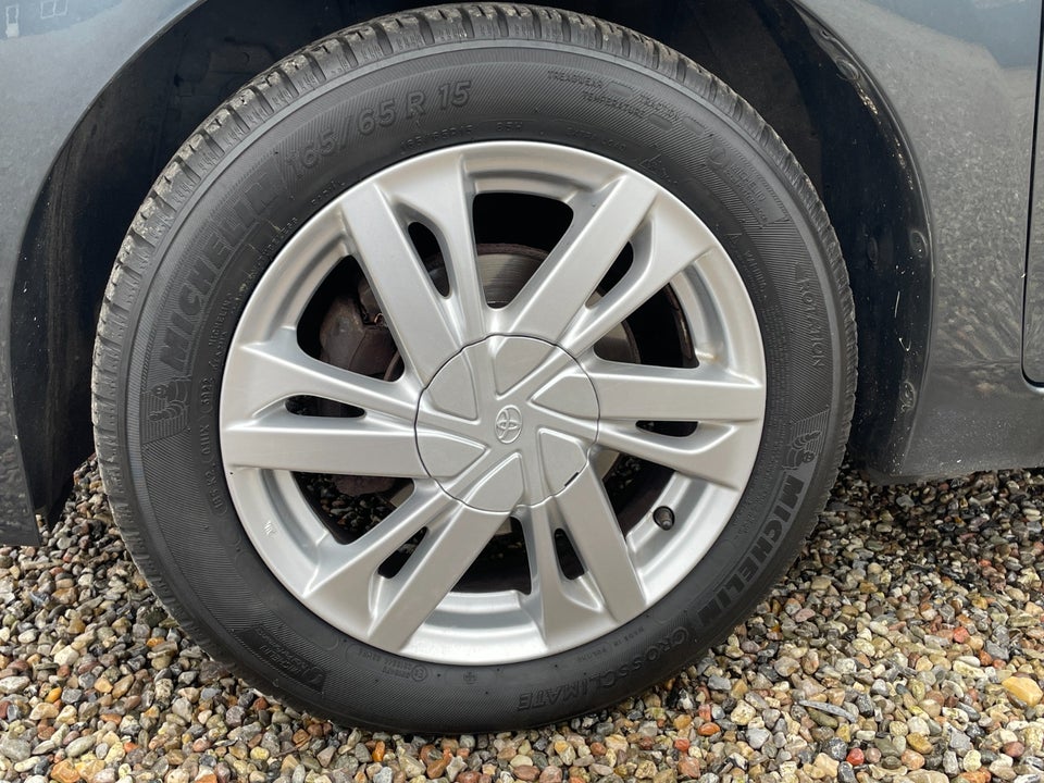 Toyota Aygo 1,0 VVT-i x-touch 5d