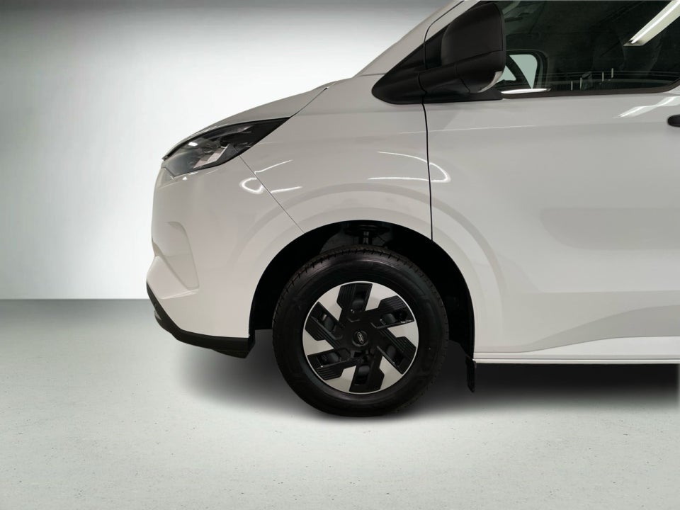 Ford E-Transit Custom 320L 64 Trend