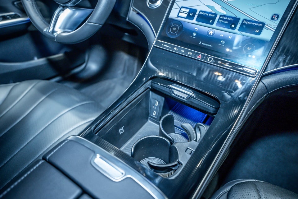 Mercedes EQE300 AMG Line 4d