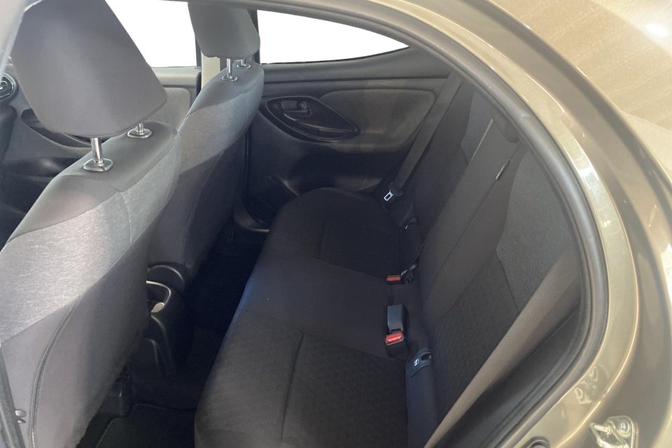 Toyota Yaris 1,5 Active Tech+ CVT 5d