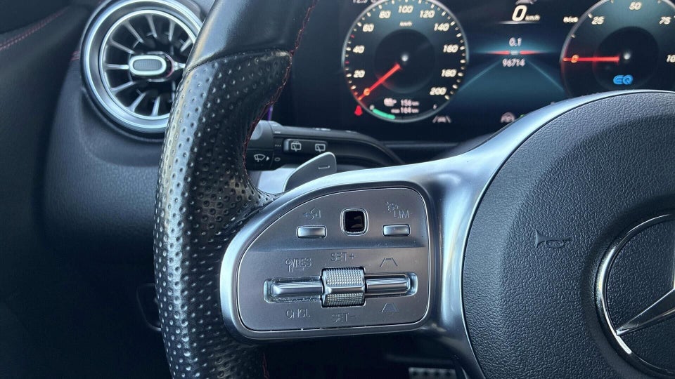 Mercedes EQB250 AMG Line 5d