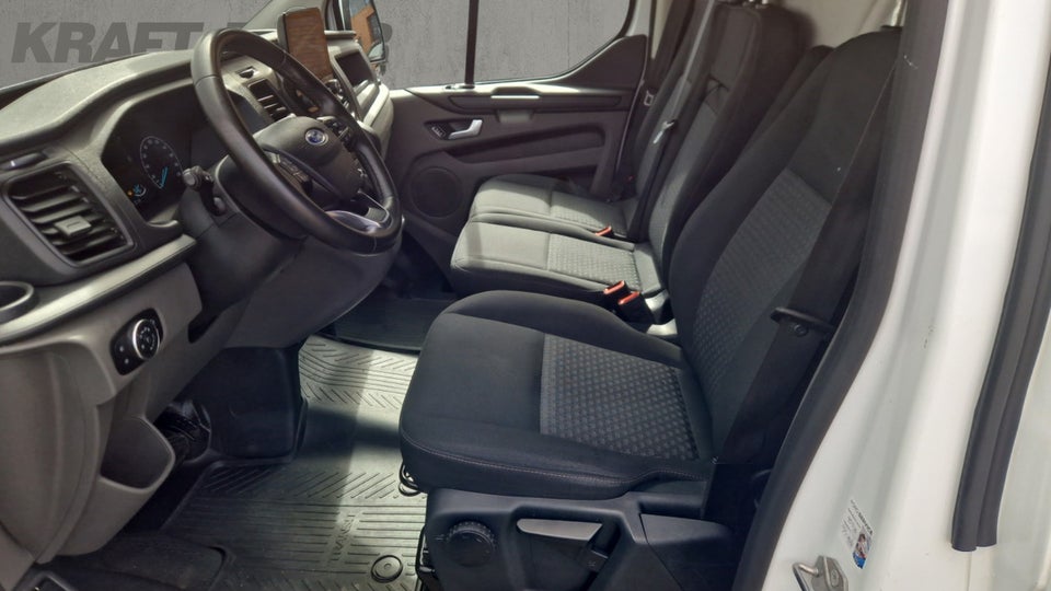 Ford Transit Custom 300 L1 2,0 TDCi 170 Limited aut.