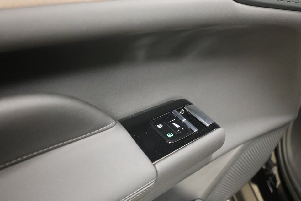 Volvo ES90 Extended Range Plus 4d