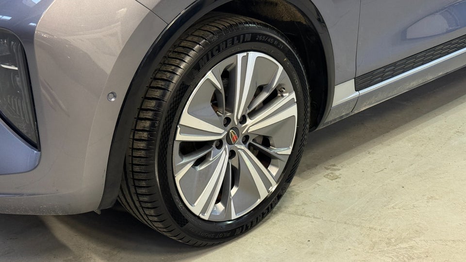 Hongqi E-HS9 99 Exclusive 5d