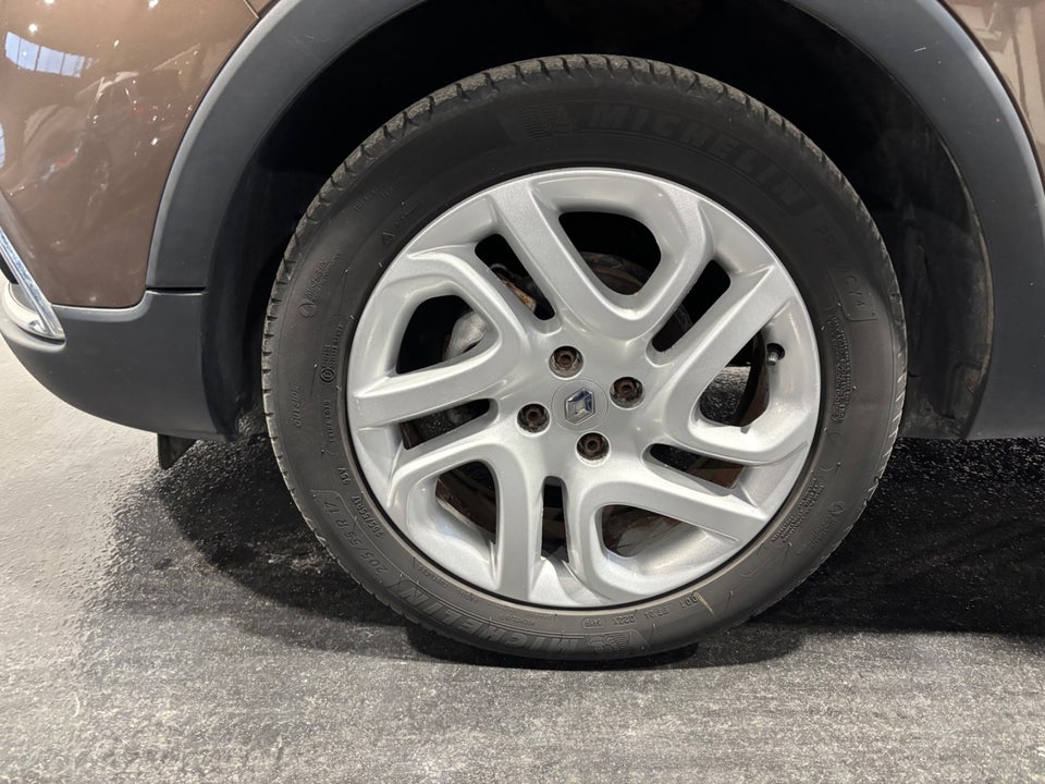 Renault Captur 0,9 TCe 90 Expression 5d