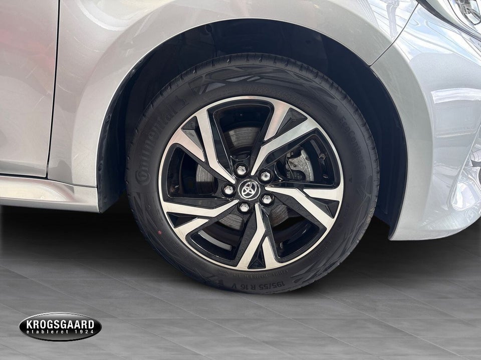 Toyota Yaris 1,5 Hybrid Style Comfort e-CVT 5d