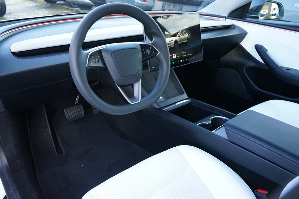 Tesla Model 3 RWD 4d