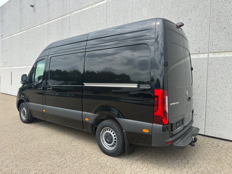 Mercedes Sprinter 317 2,0 CDi A2 Kassevogn SELECT RWD