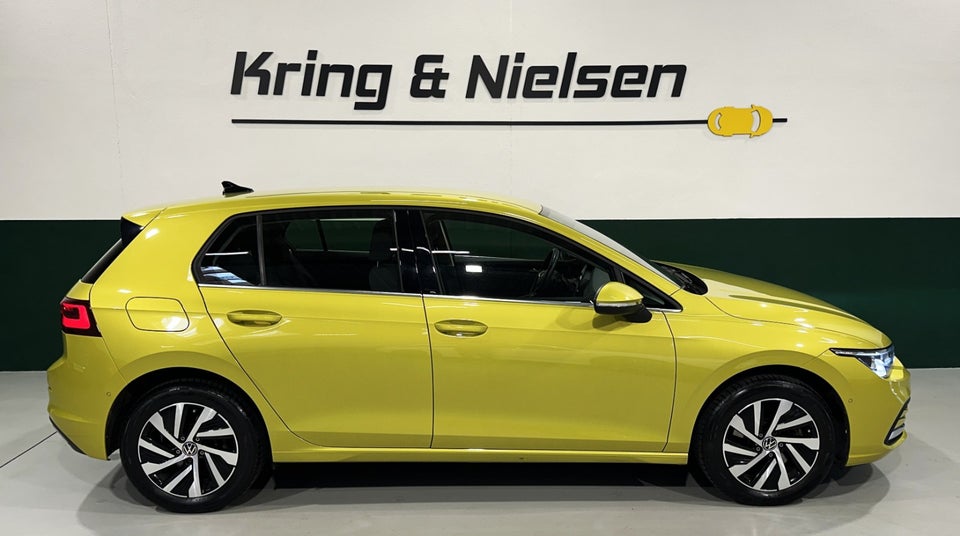 VW Golf VIII 1,4 eHybrid DSG 5d