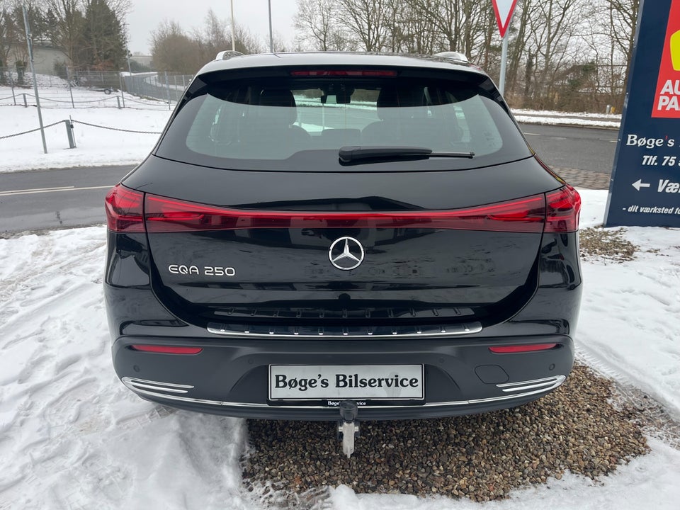 Mercedes EQA250 Progressive Advance 5d