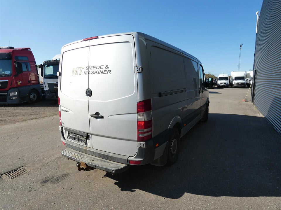 Mercedes Sprinter 316 2,2 CDi R2 Kassevogn aut. 6d