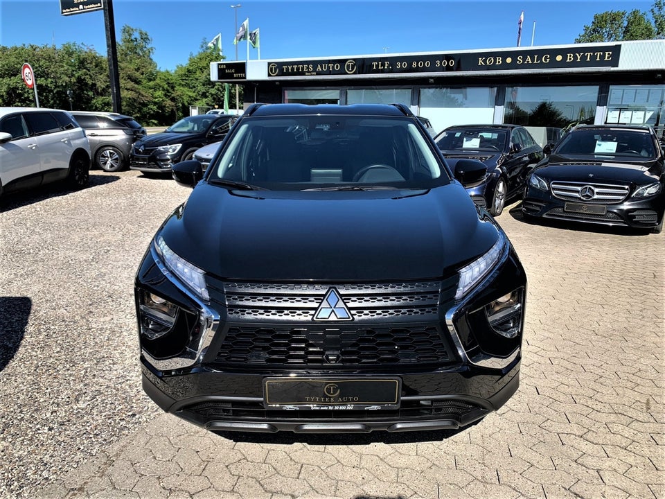 Mitsubishi Eclipse Cross 2,4 PHEV Inform CVT 4WD 5d