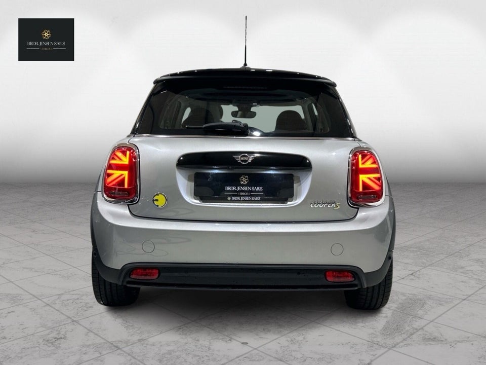 MINI Cooper SE Classic Trim 3d