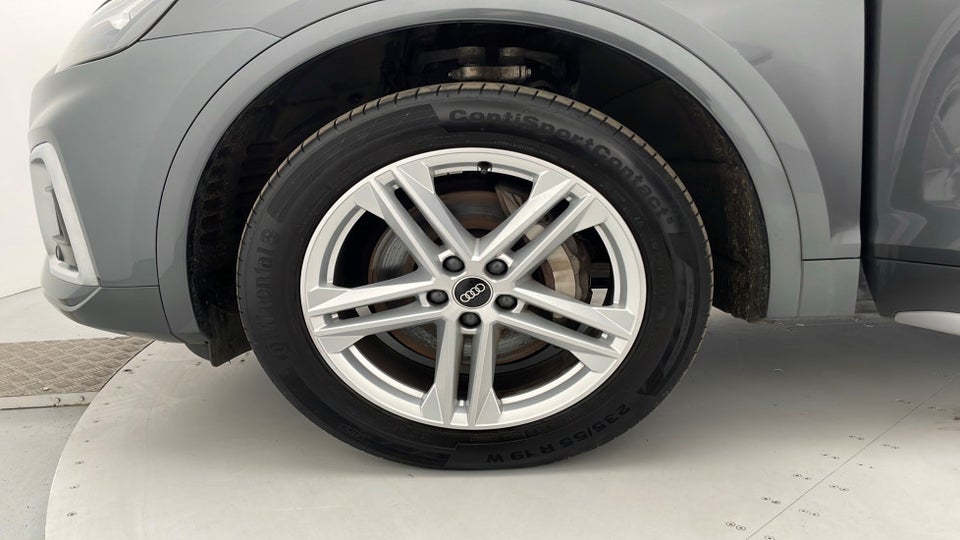 Audi Q5 50 TFSi e S-line quattro S-tr. 5d