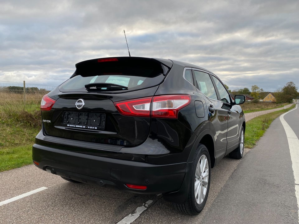 Nissan Qashqai 1,2 Dig-T 115 Acenta Connect 5d