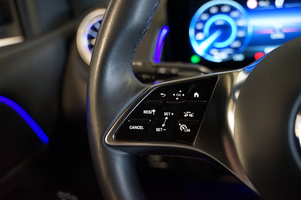 Mercedes EQB300 Progressive 4Matic 5d