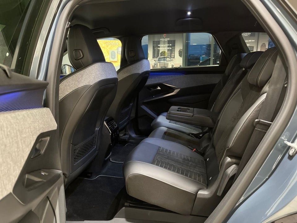 Peugeot e-5008 77 GT Pack 7prs 5d