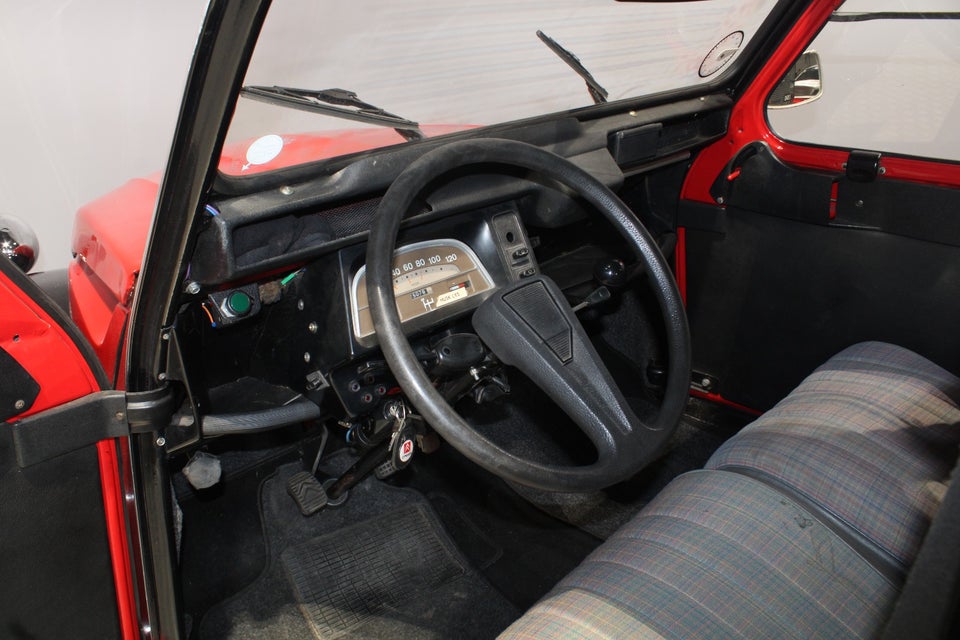 Citroën 2CV 0,6  4d