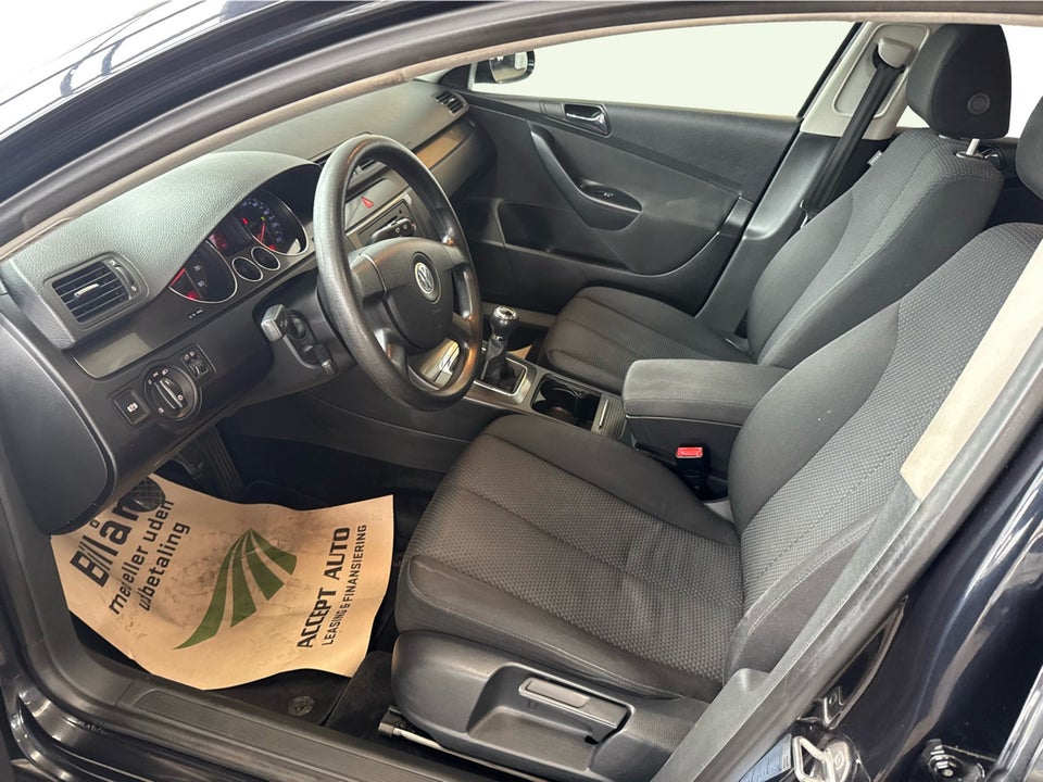 VW Passat 2,0 FSi Comfortline 4d