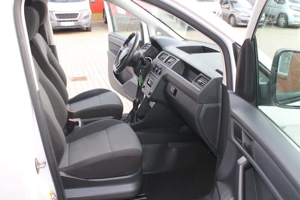 VW Caddy 2,0 TDi 102 BMT Van 4d