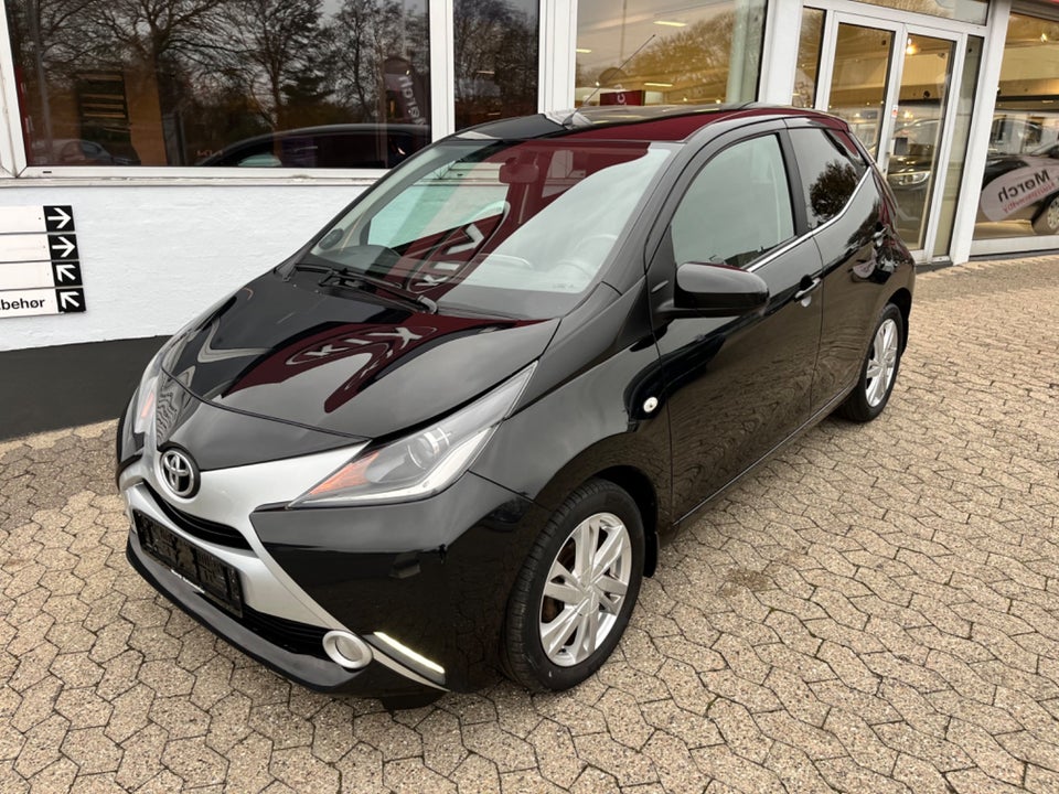 Toyota Aygo 1,0 VVT-i x-black II 5d