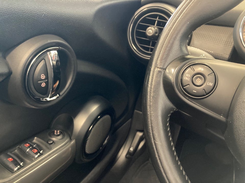 MINI Cooper 1,5 Cabriolet 2d