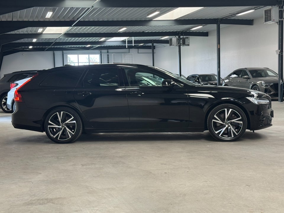 Volvo V90 2,0 T6 ReCharge Ultimate Dark aut. AWD 5d