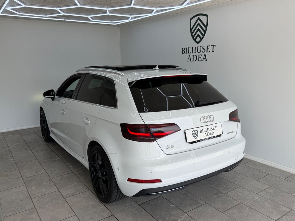 Audi A3 1,4 e-tron S-line Sportback S-tr. 5d