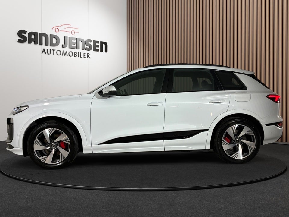 Audi Q6 e-tron S-line quattro 5d
