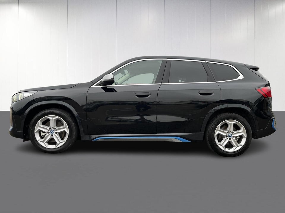 BMW iX1 xDrive30 X-Line 5d