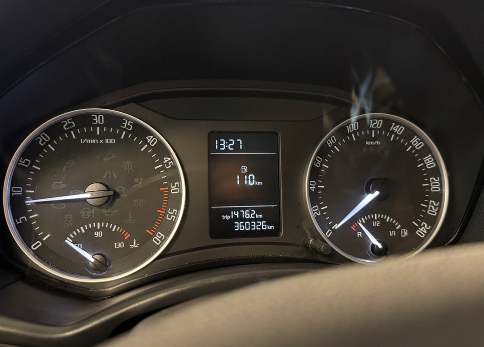 Skoda Octavia 1,6 TDi 105 Ambiente Combi 5d