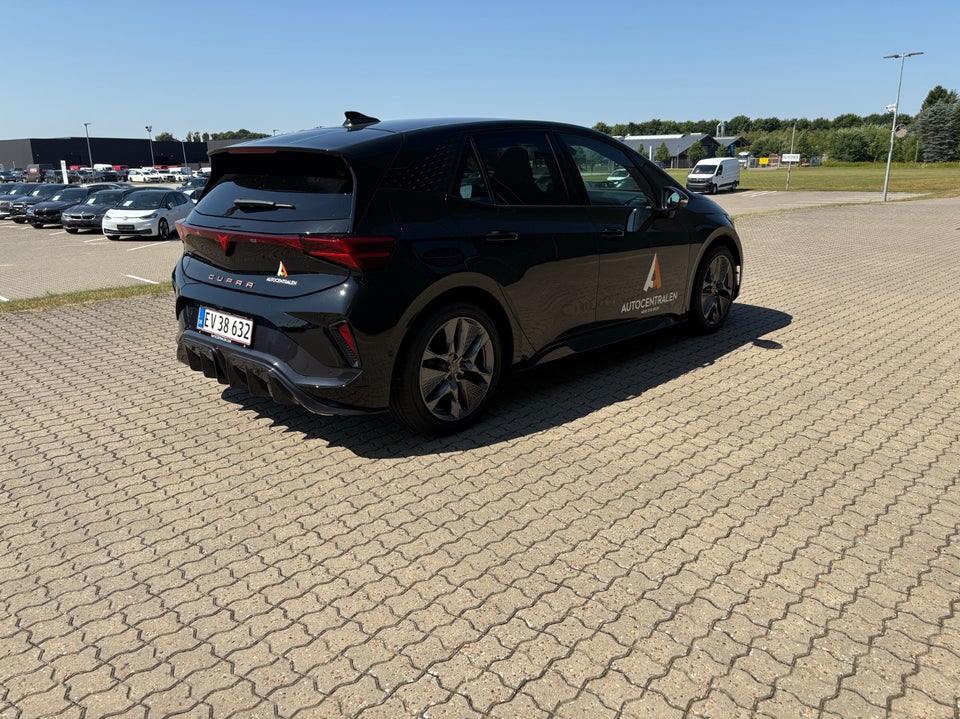Cupra Born 58 Plus 5d