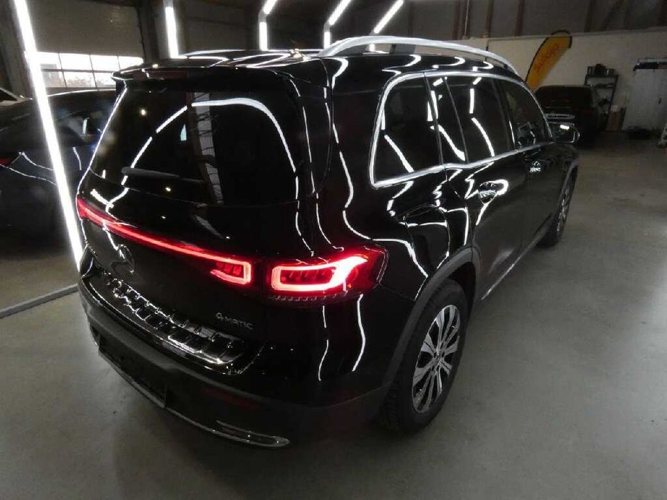 Mercedes EQB300 4Matic 7prs 5d