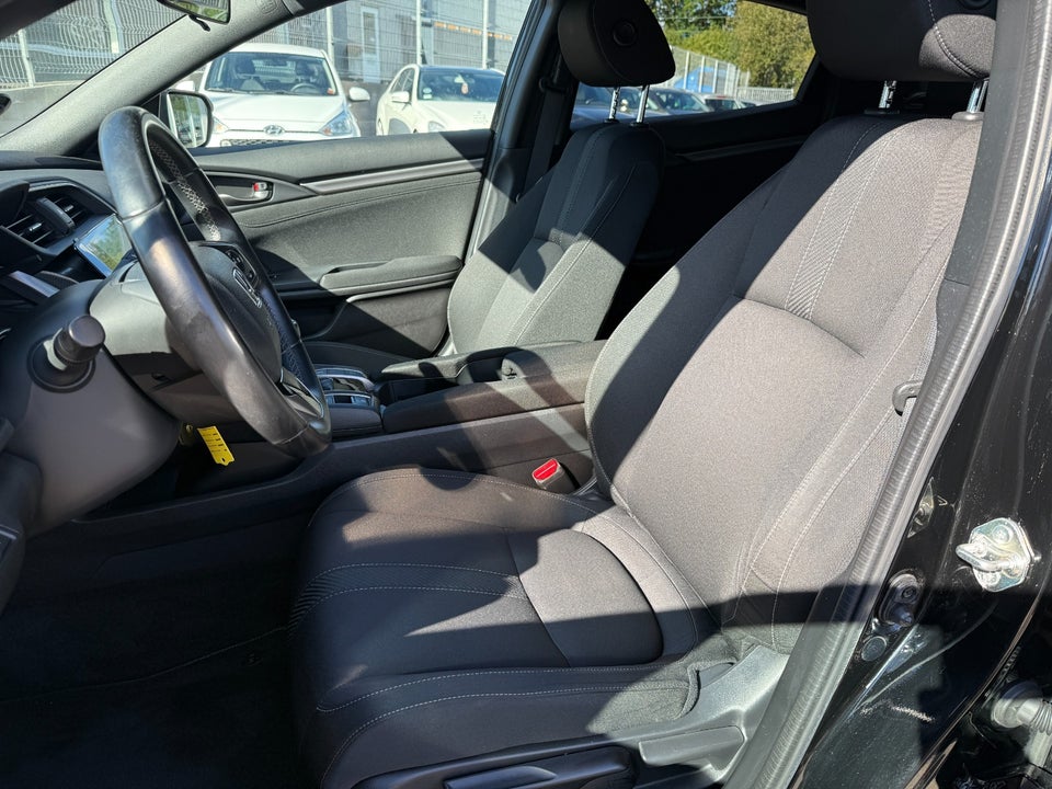 Honda Civic 1,0 VTEC Turbo Elegance 5d