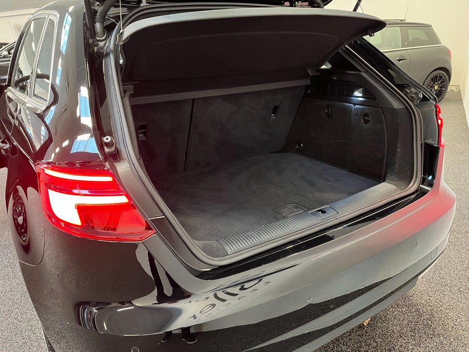 Audi A3 1,4 e-tron Sportback S-tr. 5d