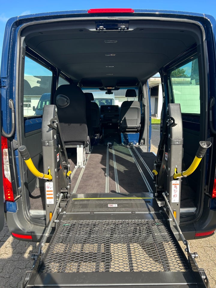 Mercedes Sprinter 211 2,0 CDi A1 Tourer RWD