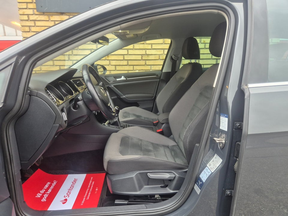 VW Golf VII 2,0 TDi 150 Highline Variant 5d