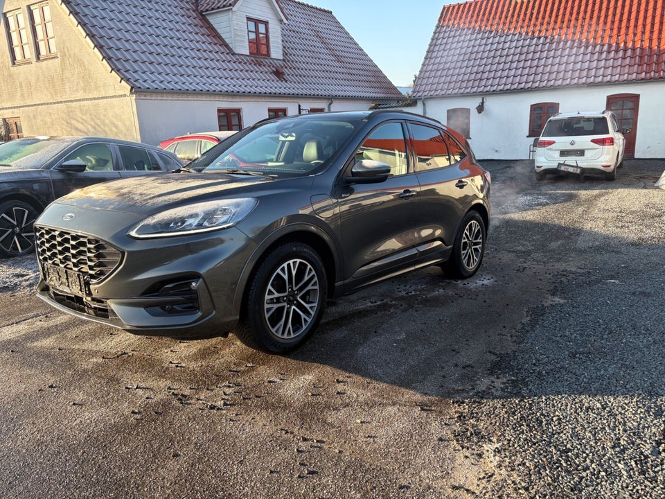 Ford Kuga 2,5 PHEV ST-Line X CVT 5d