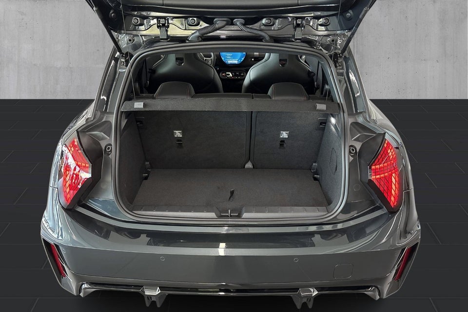 MINI Cooper E JC Works Trim XL 3d