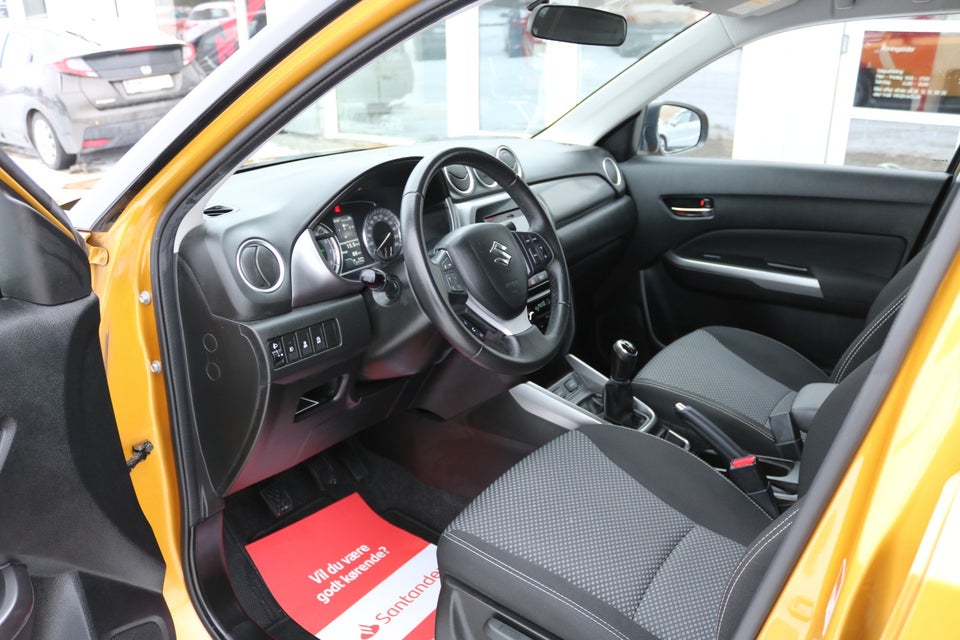 Suzuki Vitara 1,0 Boosterjet Active KUP 5d