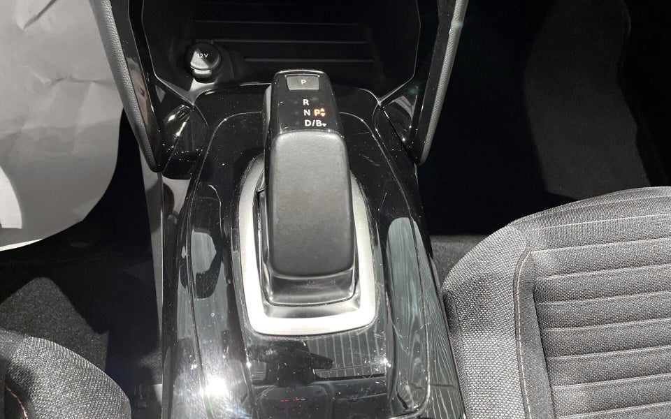 Peugeot e-208 50 Active 5d