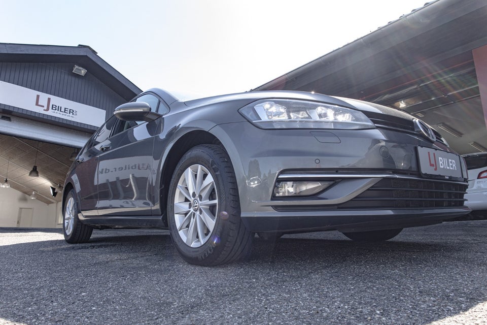 VW Golf VII 1,6 TDi 115 Comfortline Variant DSG 5d