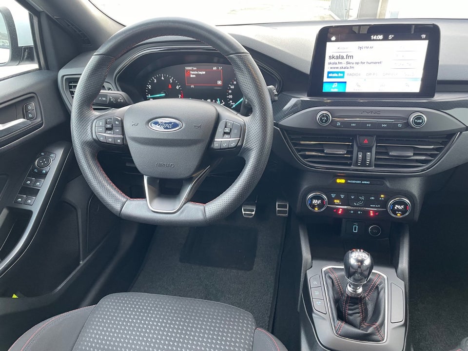 Ford Focus 1,0 EcoBoost ST-Line Business stc. 5d