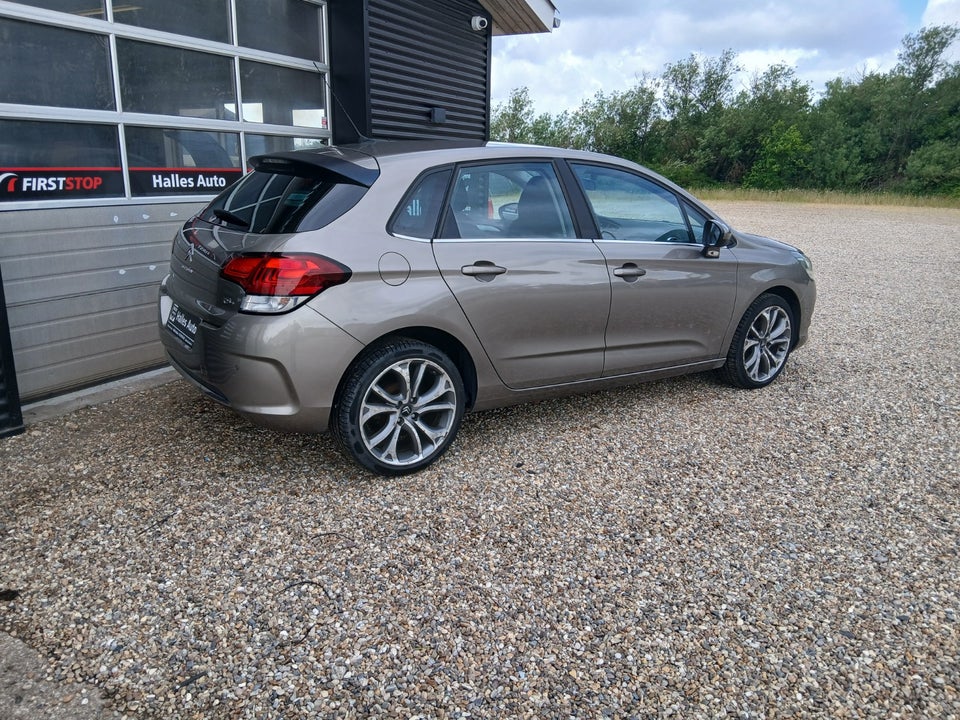 Citroën C4 1,2 PureTech 110 Feel 5d