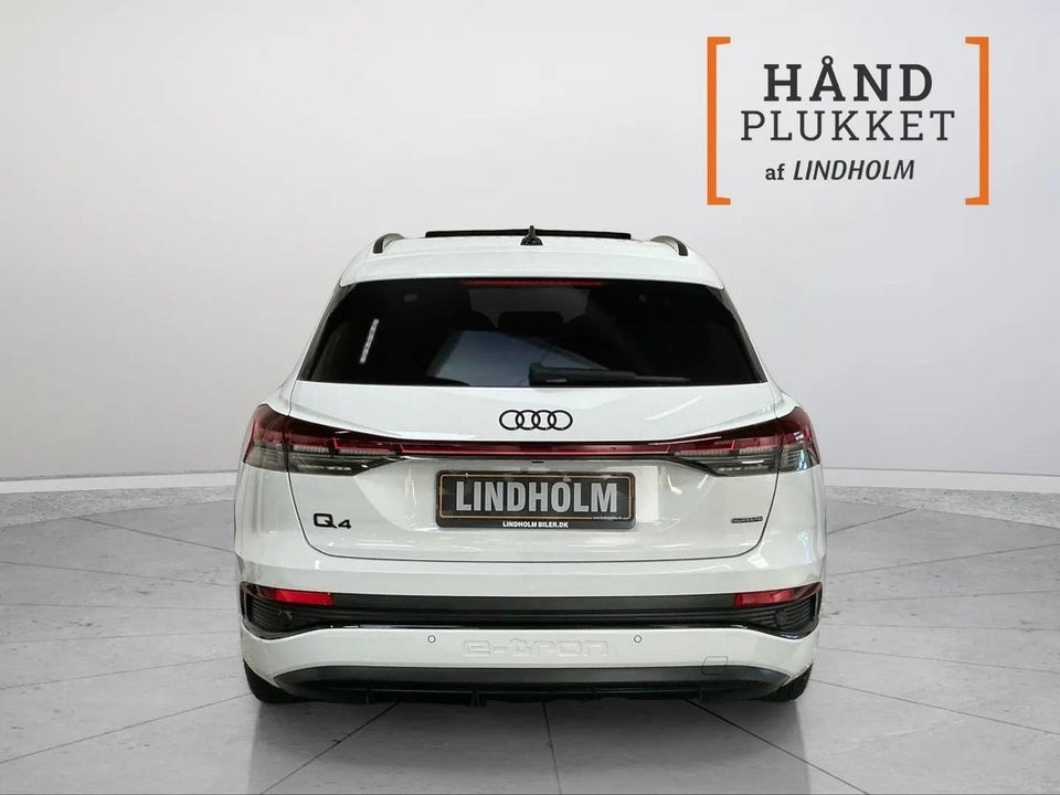 Audi Q4 e-tron 50 S-line quattro 5d