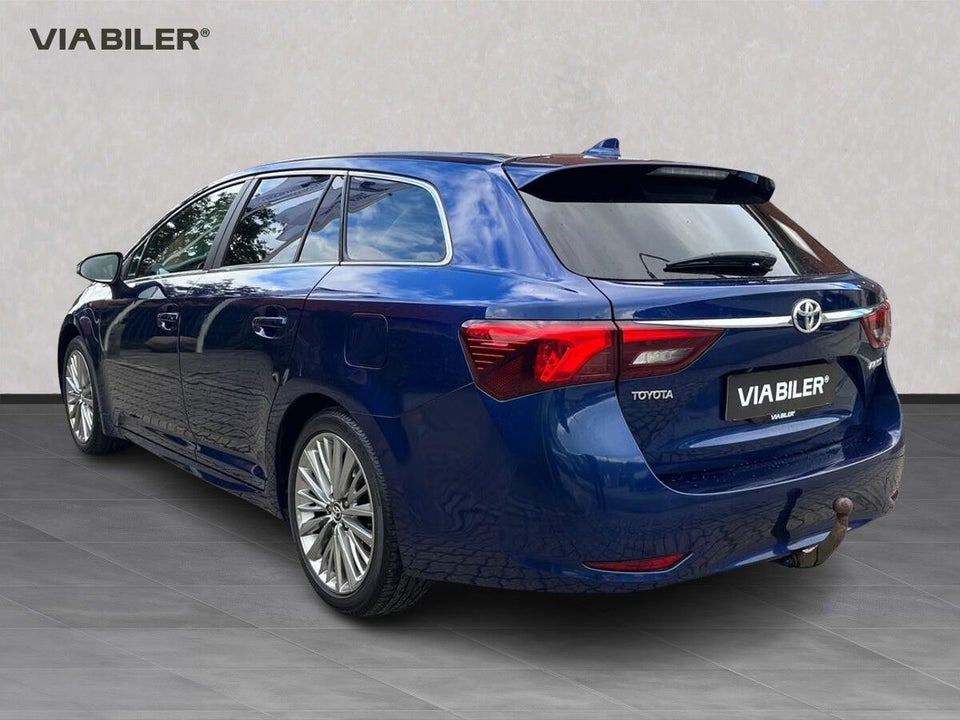 Toyota Avensis 1,8 VVT-i T2 Premium Touring Sports MDS 5d