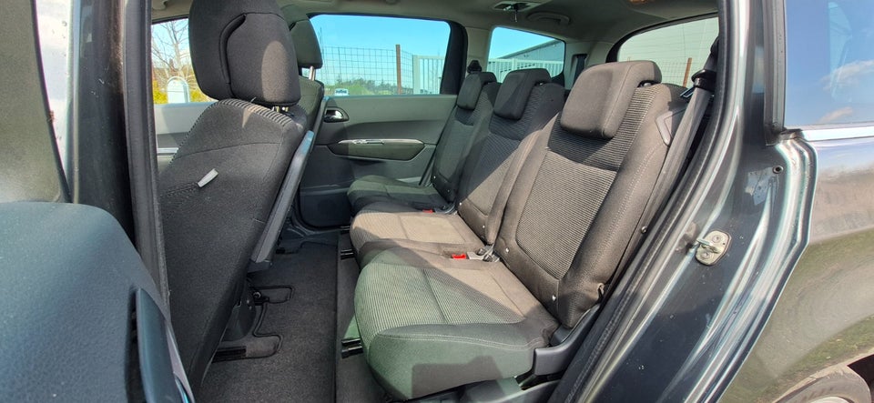 Peugeot 5008 2,0 HDi 150 Premium 7prs 5d